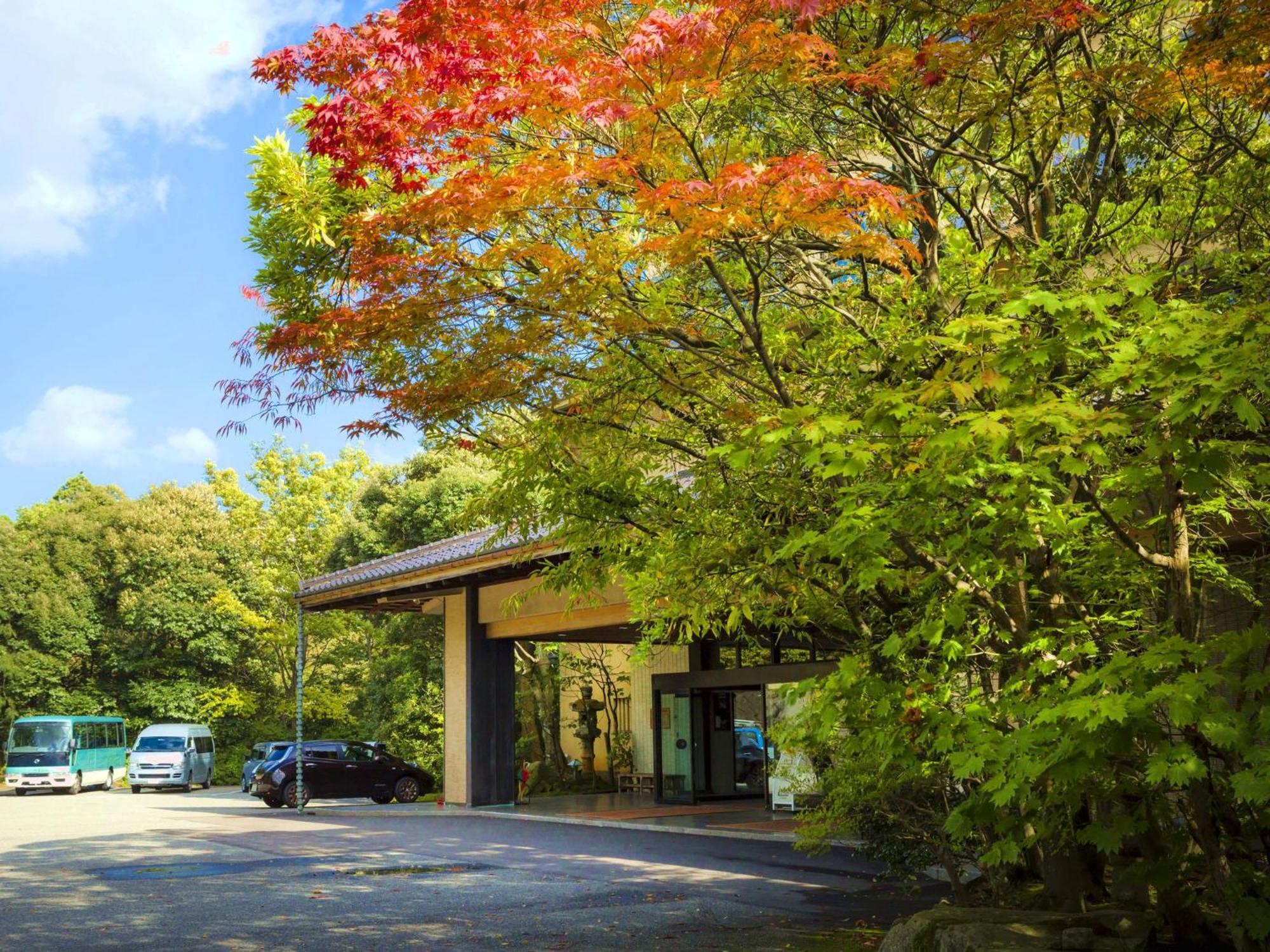 Hotel Yamashiro Onsen Midori No Yado Bansyoukaku Kaga  Exterior foto