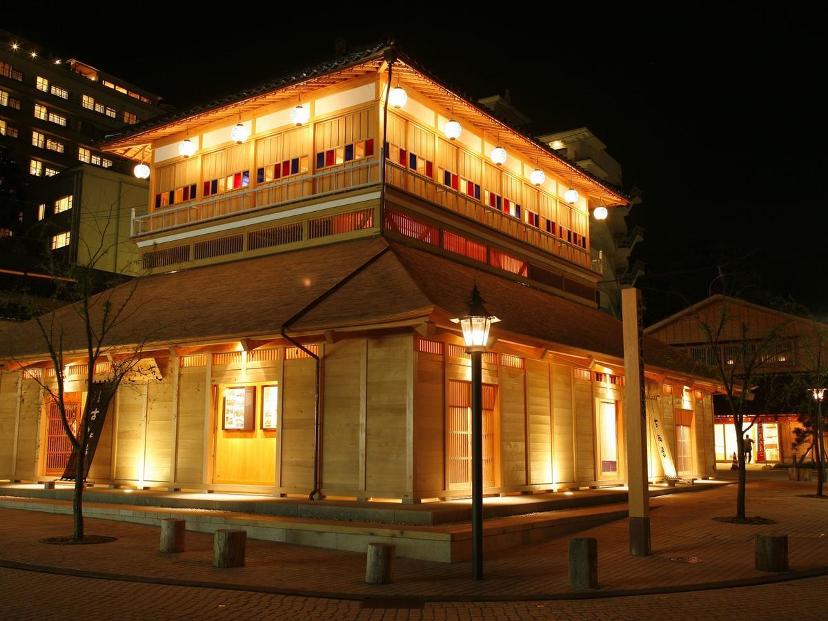 Hotel Yamashiro Onsen Midori No Yado Bansyoukaku Kaga  Exterior foto