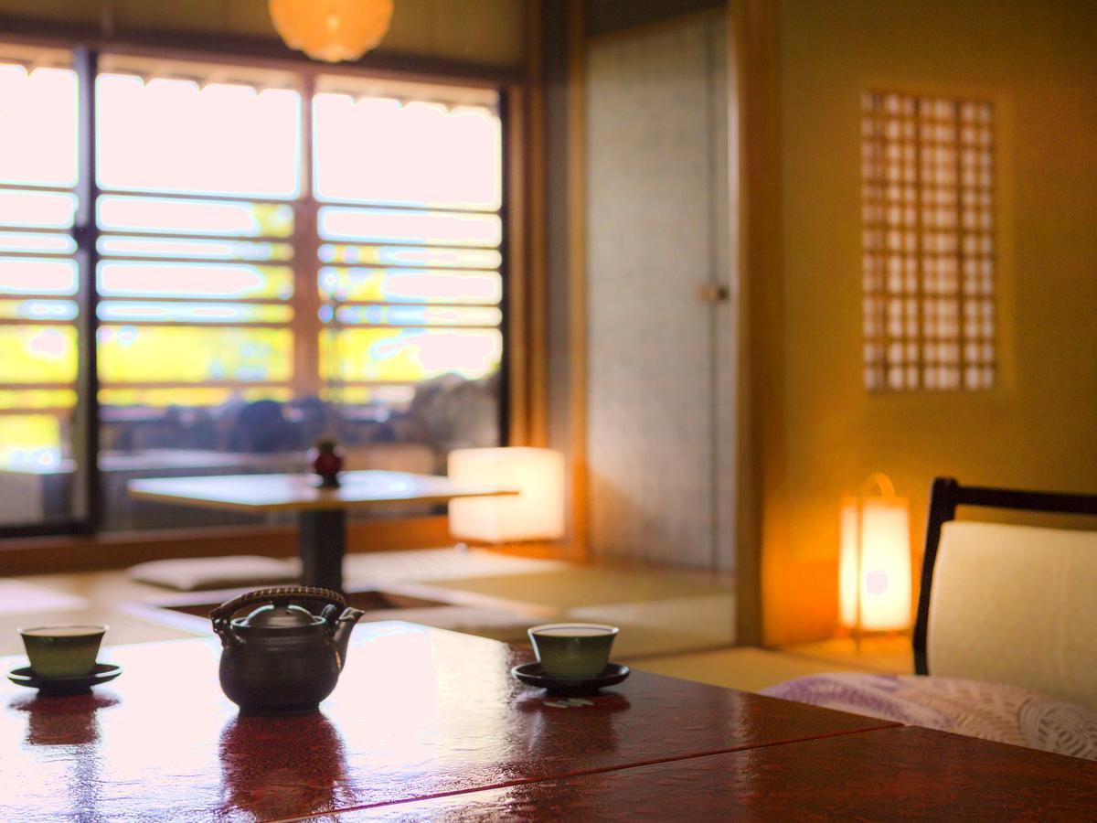Hotel Yamashiro Onsen Midori No Yado Bansyoukaku Kaga  Exterior foto